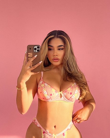 Maria Perez_ model kunst archiv