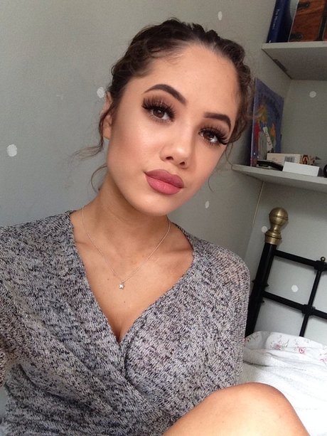 Saoirse Alicia Behzadi_ porno schöne fotos