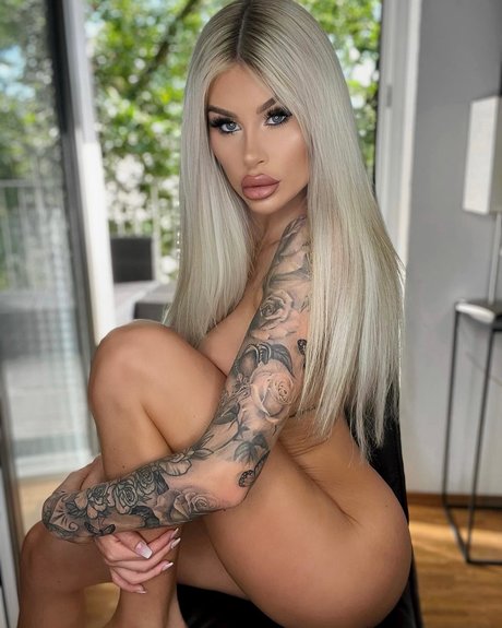 Princess Leonie Alwine top fotos