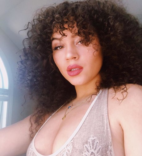 Valeria Vendetta model porno archiv