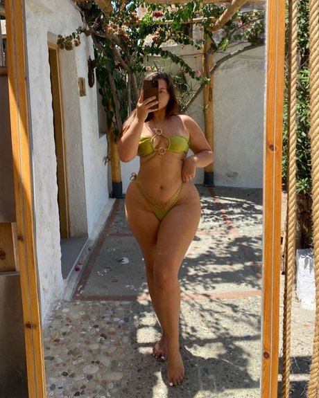 Valeria Vendetta erwachsene nackten foto