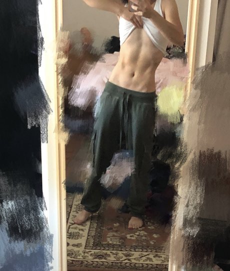 Aara Lee_ pornostar akt bild