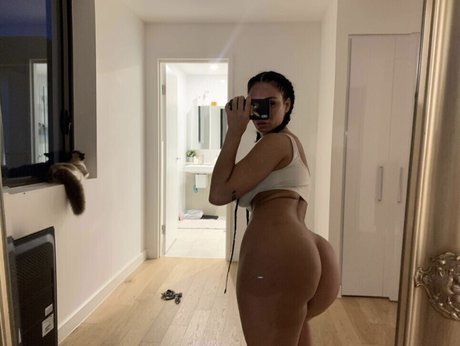 Bonham Miano nackt pornostar archiv