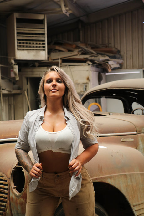 Chloe Yonker erwachsene schöne bilder