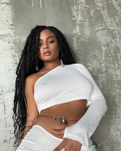 Essence Tatiana erwachsene top bild