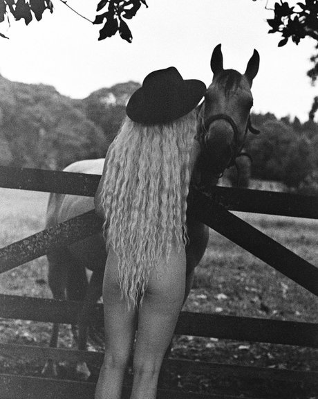 Rotten Queen porno exklusive archiv