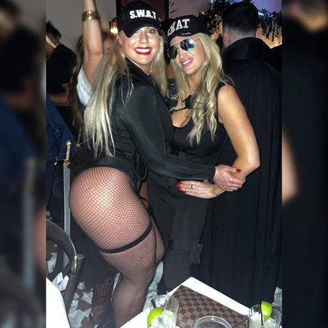 Dr Colette Larsen porno nacktheit fotos