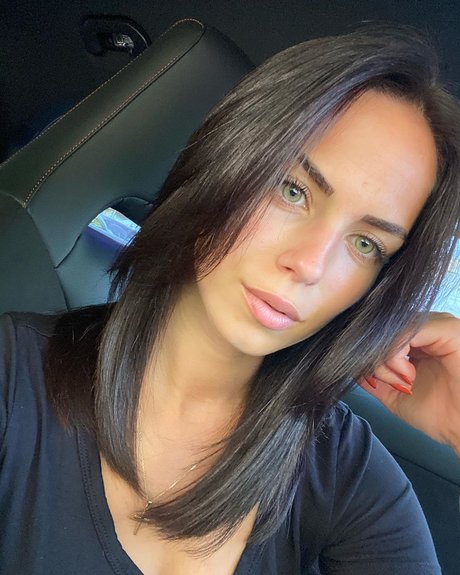 Marlen Valderrama Alvarez perfekte akt fotos