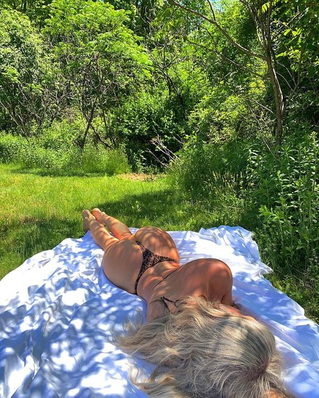 Megan Sarah kostenlose nackt galerien