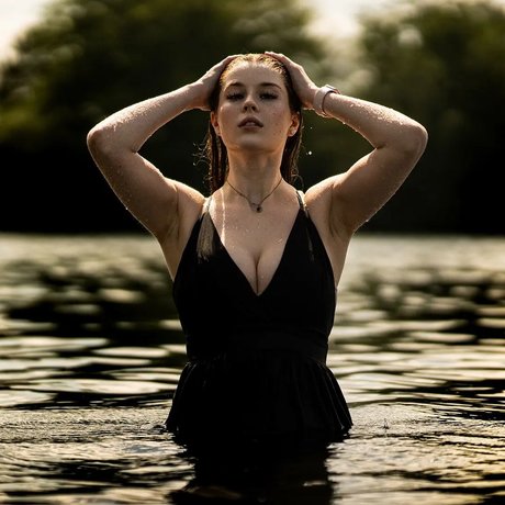 Anouk pornostar nacktheit galerie