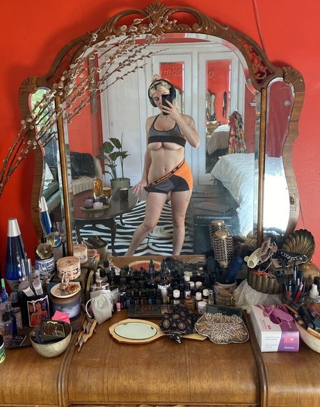 Cat Gold nackt kostenlose foto