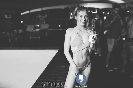 _Anna Bella nackt porno bilder