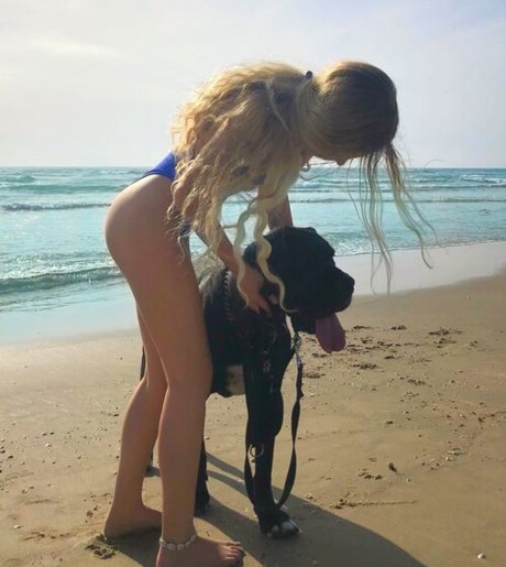 _Anna Bella perfekte nackte foto