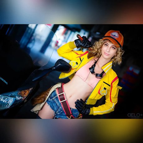 Maya Gold xxx heiße galerie