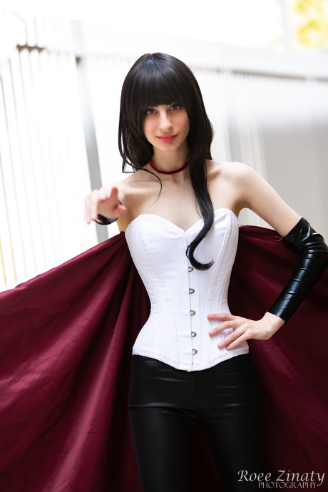 Maya Gold sexy nackt galerie