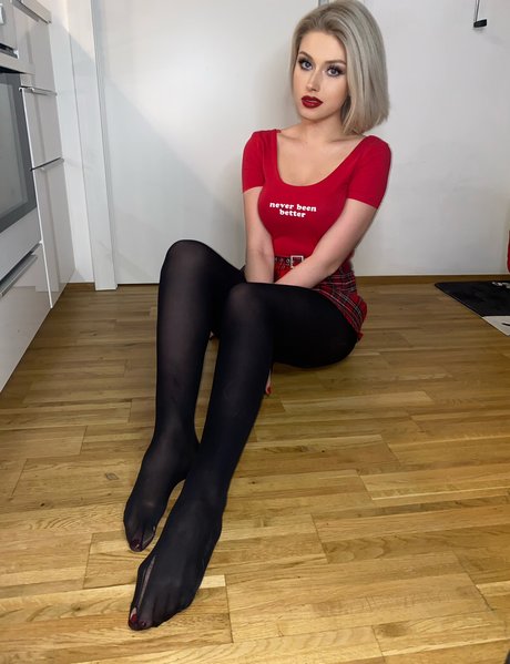 Alexandra Frenkel freie exklusive foto