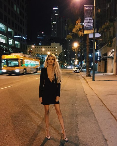 Cherie Madeline erotische bild