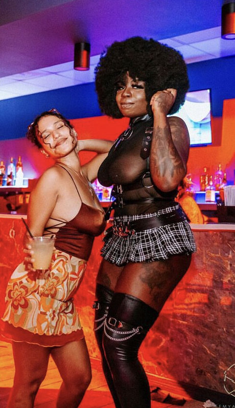 Gem Sapphir perfekte akt fotos