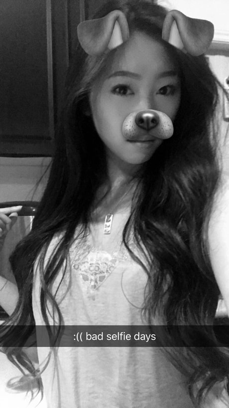 Kara Chan porno kunst galerien