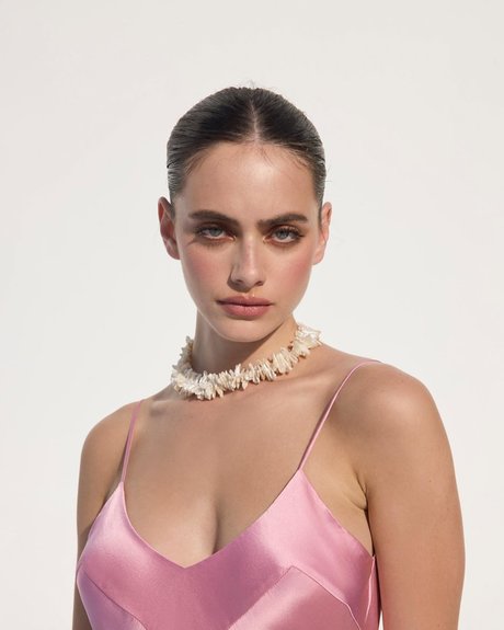 Yael Shelbia kostenlose sexy bild