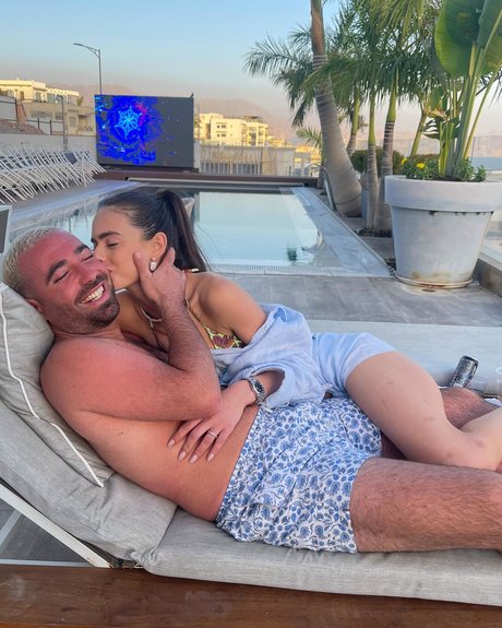 Yael Shelbia exklusive nacktheit foto