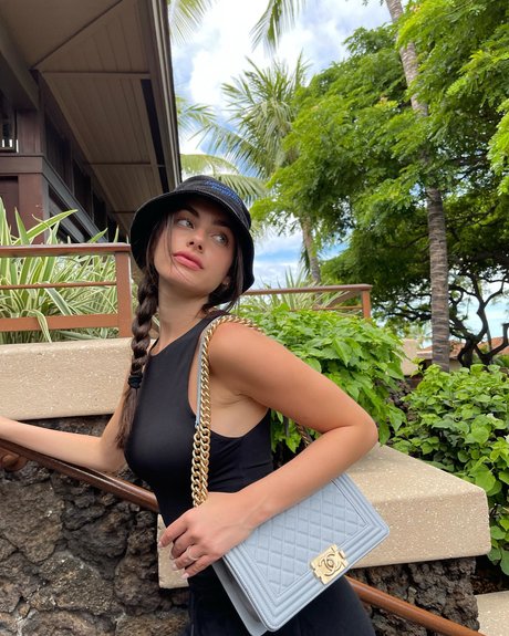 Yael Shelbia kunst nackte bilder