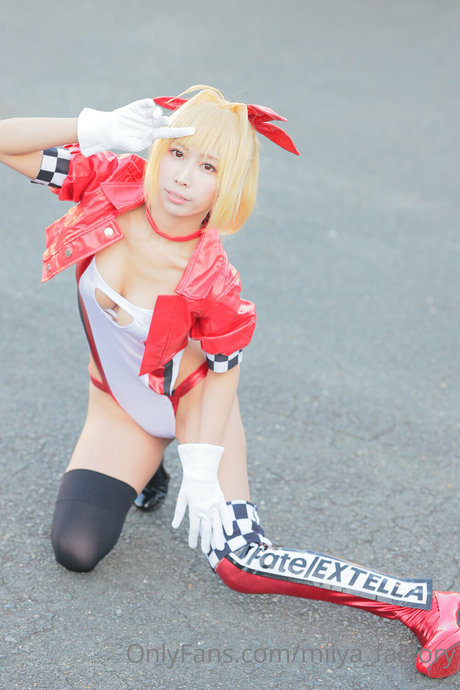 Miiya factory exklusive schöne foto