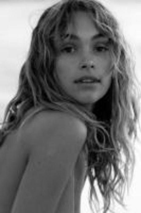 Nikki Hillier perfekte nacktheit galerie