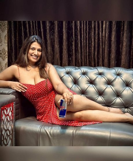 Rasha Kirmani schöne erotische galerie