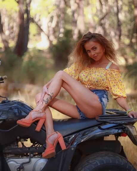 _Olga Ovsienko nackt akt fotos