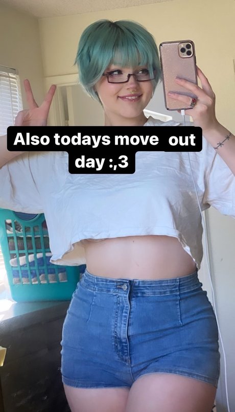 _Succubus Sushi freie exklusive bild