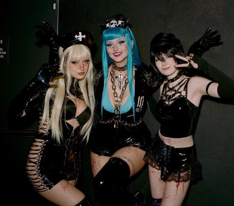 _Succubus Sushi pornostar nackte foto