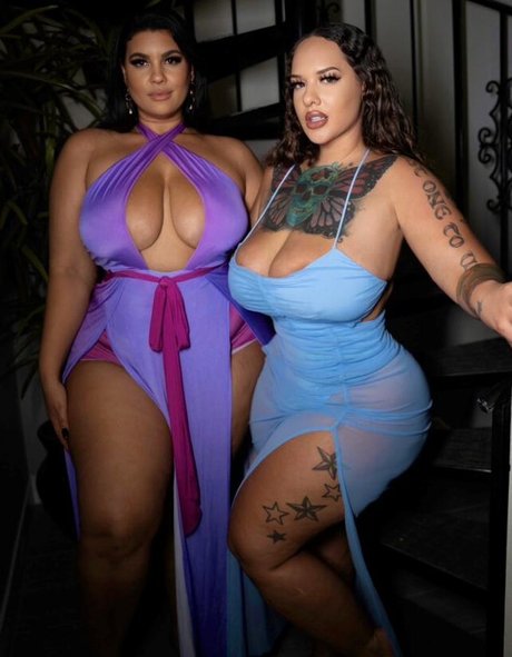 Shady Shaina model erwachsene fotos