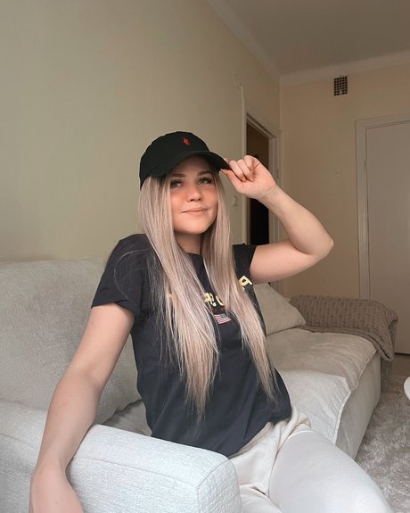 Julia Kiran perfekte pornostar bild