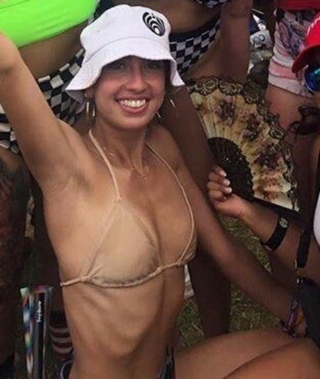 Rana Mohammad_ schauspielerin nacktheit galerie