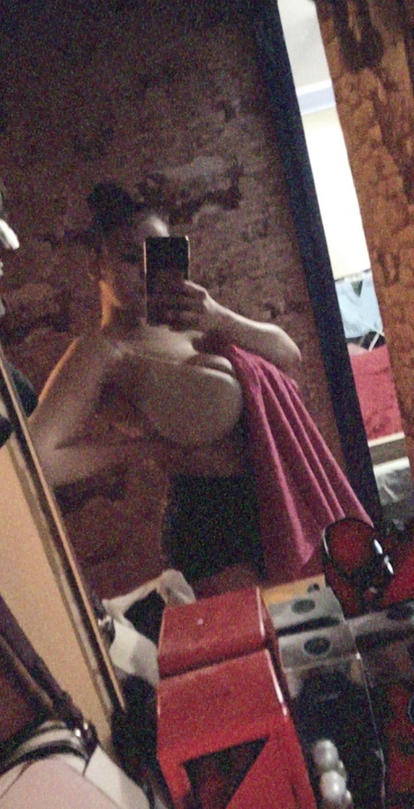 Anna Usakova_ kostenlose nackte archiv