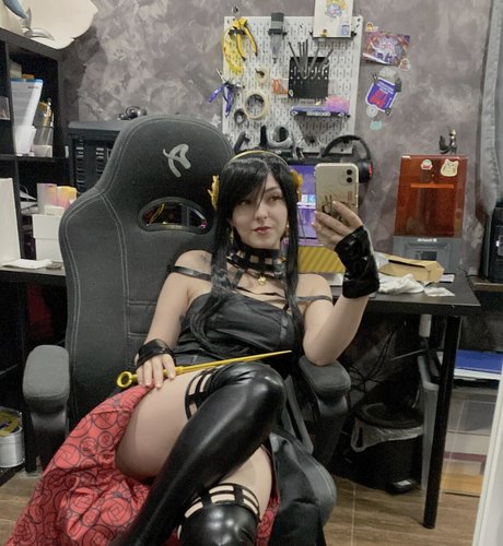 Dear Iris nacktheit exklusive fotos