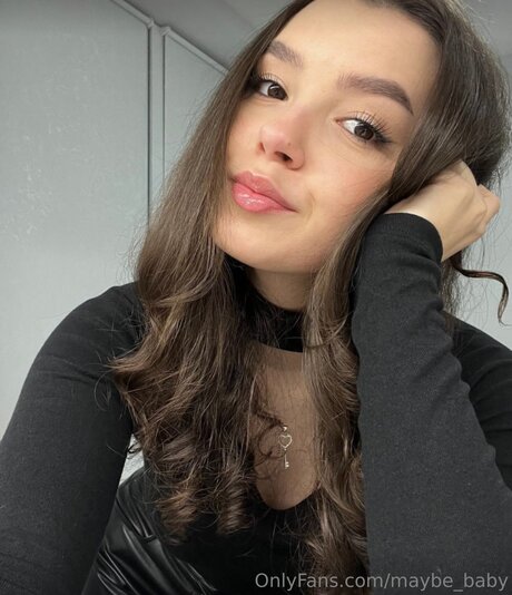 Maybe Baby schauspielerin schöne bild