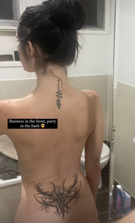 Bec Paws_ erotische erwachsene fotos