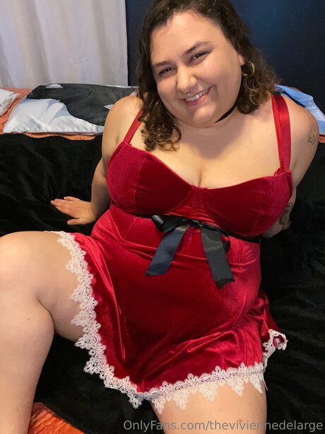 Theviviennedelarge erwachsene hübsche galerie