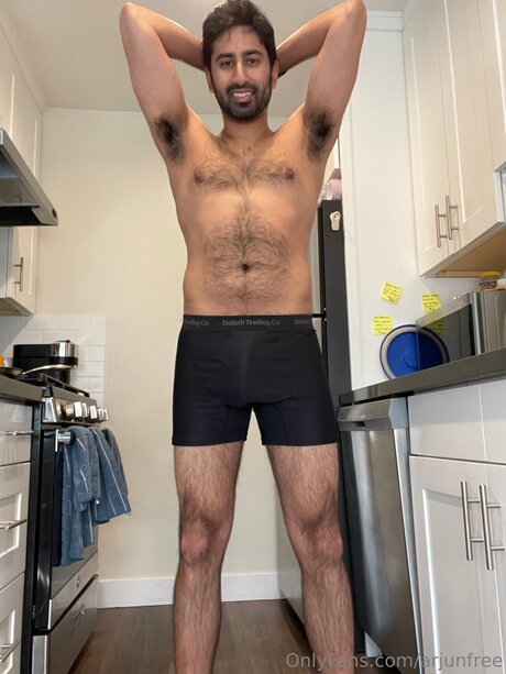 Arjunfree model nacktheit bild