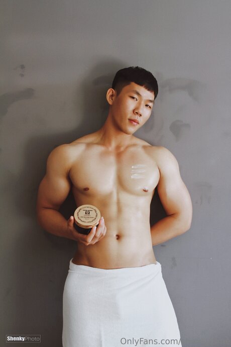 Shenkyisme hd top foto