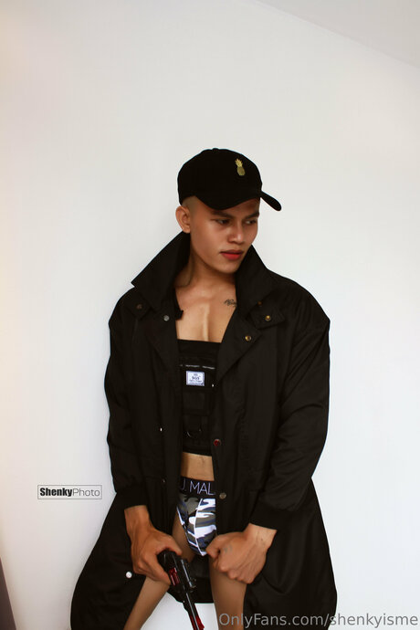 Shenkyisme nackt akt bild