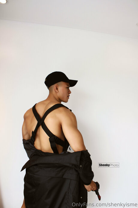 russische amateur-onlyfans freie kunst bild