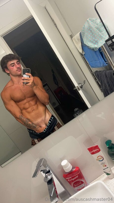 Auscashmaster04 model nacktheit archiv
