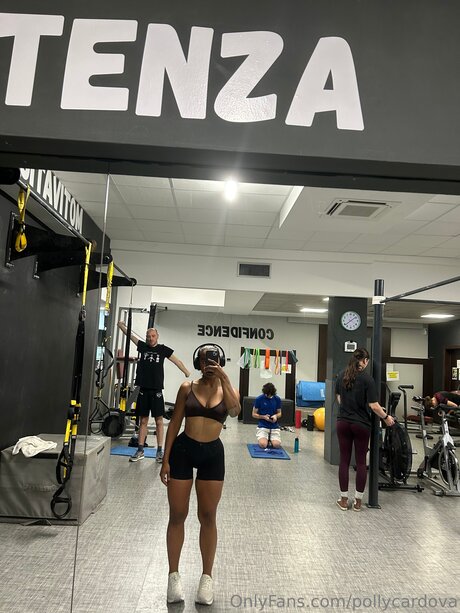 Pollycardova nacktheit exklusive bilder