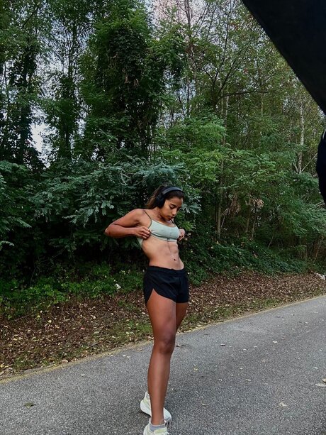 Pollycardova nackt schöne galerie