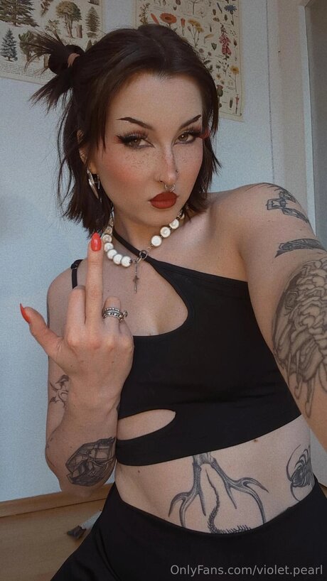 Violet Pearl nackten pornostar foto