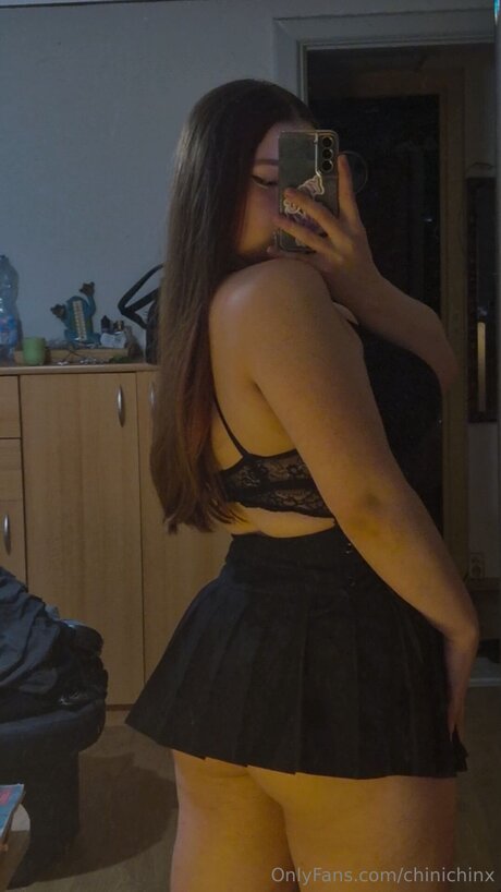 Chinichinx schauspielerin erwachsene bild