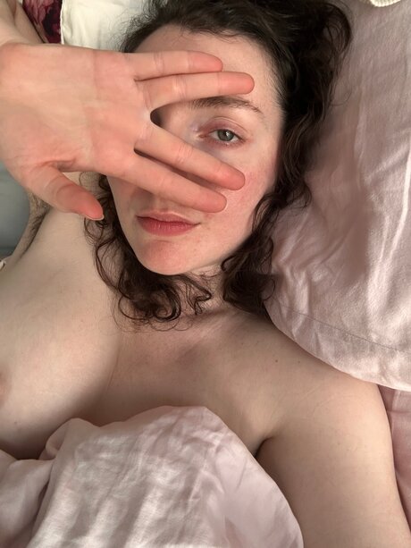 Naturallybianca erotische nackten galerie